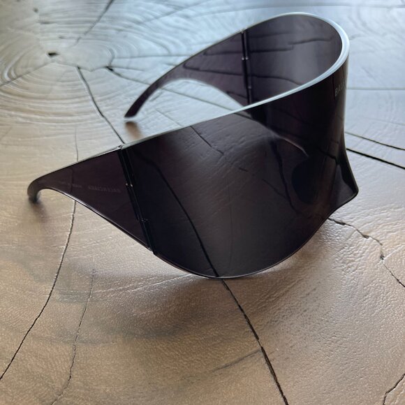 Balenciaga - Runway Black Shield Mask Oversized XL Sunglasses BB0288S - Picture 1 of 15